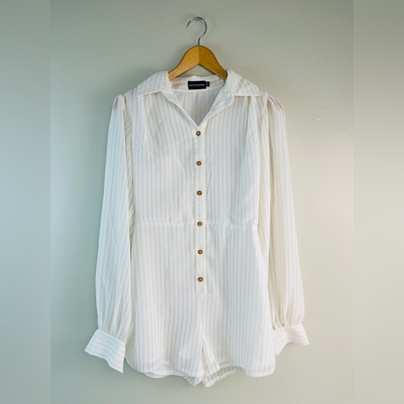 PrettyLittleThing White Sheer Stripe Button Front Romper Size 4 [000196] - Picture 2 of 7